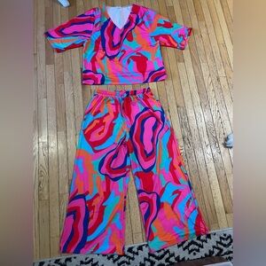Vibrant Abstract Women's Set